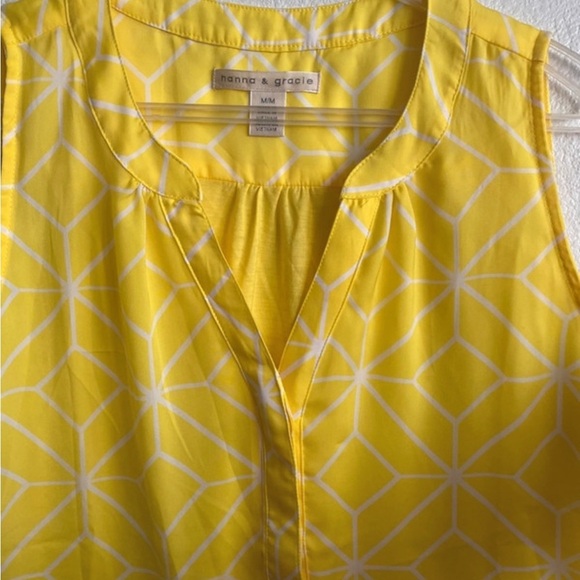 💥Hanna & Gracie Women Sleeveless Patterned Yellow & WhiteTop M - Picture 5 of 10